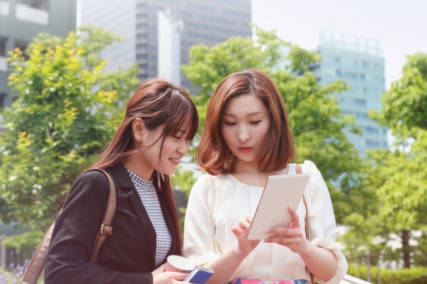 基準はどうなっている？　女性のオフィスカジュアル