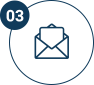 メールでサービス資料を確認