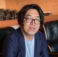 浦　亮介氏の画像